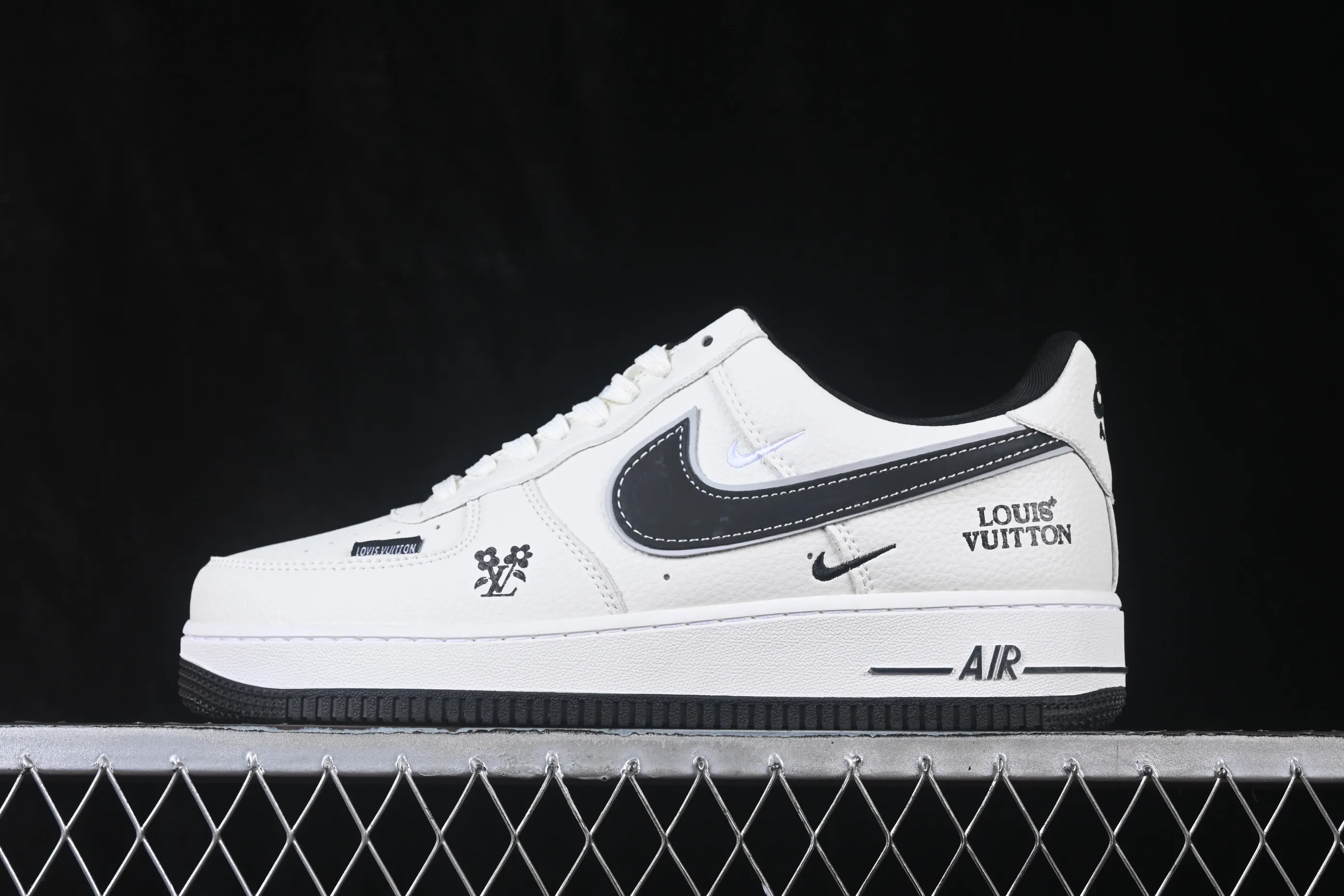 All categories Nk Air Force 1 Air Force series Nk Air Force 1 Low Air Force low-top Nike Air Force 1'07 Low joint model Air Force 1 low-top casual sneakers WY0655-117
